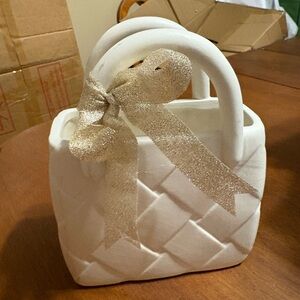 Purse vase